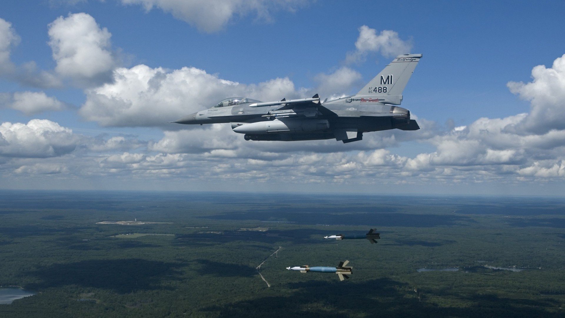 中国男篮分析比赛录像 精准修正战术漏洞，中国男篮蓝队录像回放